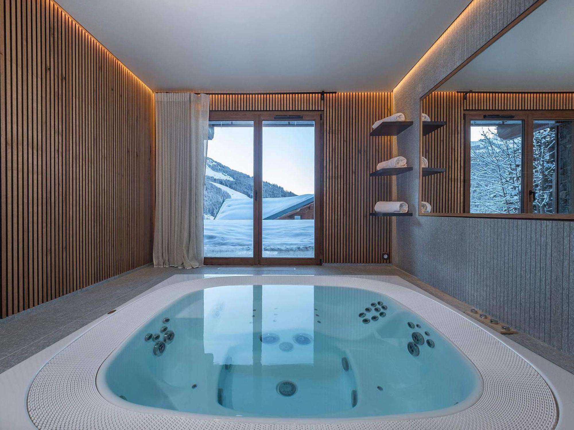 Chalet 10 Pers. A 1650 Avec Jacuzzi Et Ascenseur - Fr-1-563-133 Courchevel